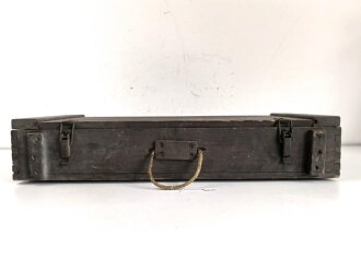 Transportkasten " Lt Wgr" für  80mm Granatwerfer 34 der Wehrmacht. Ungereinigtes Stück