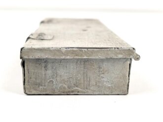 8cm Granatwerfer 34 der Wehrmacht, überlackierter Vorratsteilekasten