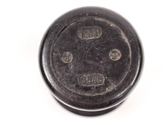 Luftwaffe, Behälter für Bombenzünder "2L" aus Preßmasse , datiert 1941