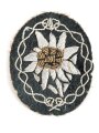 Edelweis für die Feldbluse der Gebirgstruppen der Wehrmacht. Handgestickte Ausführung für Offiziere.