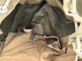 Rucksack für Gebirgstruppen der Wehrmacht, getragenes Stück mit Reichsbetriebsnummer. Die Lederriemen zum Teil angetrocknet