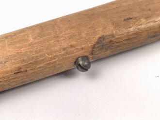 Eispickel für Angehörige der Gebirgstruppe. Gestempelt " Akadem. Pickel Fralling Fulpmes" "Meister"  vermutlich Eigentumstück, gebraucht