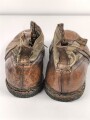 Gebirgsjäger, Paar Kletterschuhe. Eine Zunge mit italienischen ? Hersteller, die andere fehlt leider. Getragenes Paar, selten