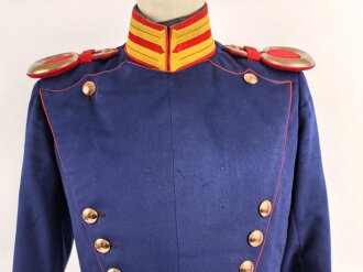 Preußen, 2. Garde Ulanen Regiment. Ulanka, Tellermütze  und gerahmtes Foto. Getragen, die Ulanka mit Flickstelle, dennoch guter Gesamtzustand, zusammengehörig