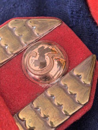 Preußen, 2. Garde Ulanen Regiment. Ulanka, Tellermütze  und gerahmtes Foto. Getragen, die Ulanka mit Flickstelle, dennoch guter Gesamtzustand, zusammengehörig