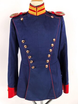 Preußen, 2. Garde Ulanen Regiment. Ulanka, Tellermütze  und gerahmtes Foto. Getragen, die Ulanka mit Flickstelle, dennoch guter Gesamtzustand, zusammengehörig