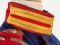 Preußen, 2. Garde Ulanen Regiment. Ulanka, Tellermütze  und gerahmtes Foto. Getragen, die Ulanka mit Flickstelle, dennoch guter Gesamtzustand, zusammengehörig