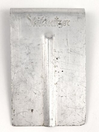 "Skikratzer" aus Aluminium