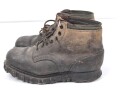 Paar Bergschuhe für Gebirgstruppen der Wehrmacht. Ungereinigtes Paar, Leder angetrocknet. Sohlenlänge 28cm