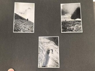 Fotoalbum eines Angehörigen der Gebirgstruppe der Wehrmacht. Insgesamt etwa 110 Fotos, jede Seite fotografiert..