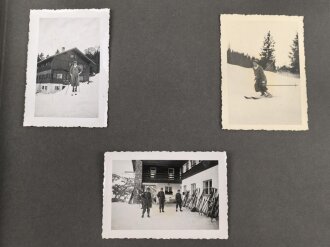 Fotoalbum eines Angehörigen der Gebirgstruppe der Wehrmacht. Insgesamt etwa 110 Fotos, jede Seite fotografiert..