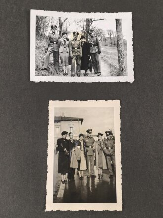 Fotoalbum eines Angehörigen der Gebirgstruppe der Wehrmacht. Insgesamt etwa 110 Fotos, jede Seite fotografiert..