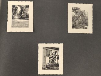 Fotoalbum eines Angehörigen der Gebirgstruppe der Wehrmacht. Insgesamt etwa 110 Fotos, jede Seite fotografiert..