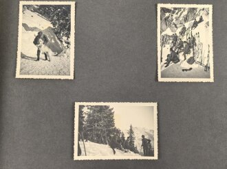 Fotoalbum eines Angehörigen der Gebirgstruppe der Wehrmacht. Insgesamt etwa 110 Fotos, jede Seite fotografiert..