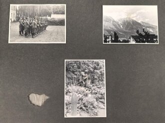 Fotoalbum eines Angehörigen der Gebirgstruppe der Wehrmacht. Insgesamt etwa 110 Fotos, jede Seite fotografiert..