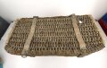 Tragkorb für Sanitätsgerätschaften der Gebirgstruppe. Zum Einhängen an den Tragsattel, Originallack, Maße etwa 50 x 78 x 36cm