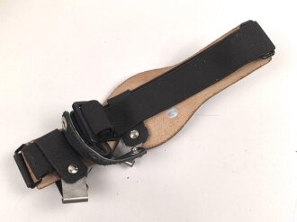 Deutschland nach 1945, Kopfband zur Befestigung am Einsatzhelm für Explosionsgeschützte Hand- Kopfleuchte " FRIWO 14311" So bei THW, Rot Kreuz und Zivilschutz verwendet. Sie erhalten ein ( 1 ) Stück