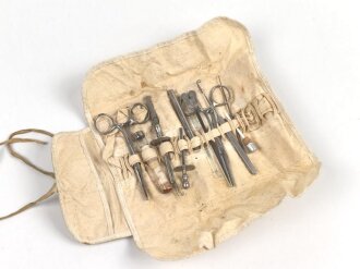Rolltasche mit medizinischen Gerätschaften
