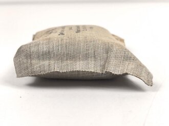 Verbandpäckchen Wehrmacht für den Verbandkasten. Großes Modell datiert 1940