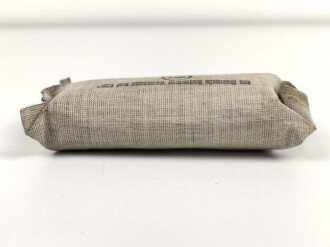 Verbandpäckchen Wehrmacht für den Verbandkasten. Großes Modell datiert 1942