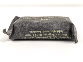 Verbandpäckchen Wehrmacht für den Verbandkasten. Kleines Modell datiert 1939
