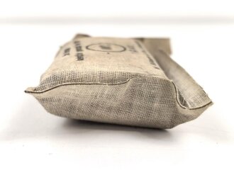 Verbandpäckchen Wehrmacht für den Verbandkasten. Kleines Modell datiert 1941