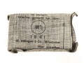 Verbandpäckchen Wehrmacht für den Verbandkasten. Kleines Modell datiert 1941