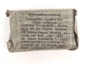 Verbandpäckchen Wehrmacht für den Verbandkasten. Kleines Modell datiert 1941