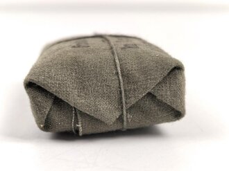 Verbandpäckchen Wehrmacht für den Verbandkasten und die Verbandspäckchentasche der Feldbluse. Kleines Modell datiert 1939