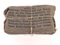 Verbandpäckchen Wehrmacht für den Verbandkasten und die Verbandspäckchentasche der Feldbluse. Kleines Modell datiert 1944