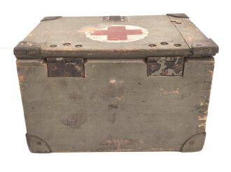 Transportkasten Wehrmacht für Sanitätsmaterial. Originallack, Maße 21 x 28 x 18cm