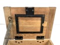 Transportkasten Wehrmacht für Sanitätsmaterial. Originallack, Maße 21 x 28 x 18cm