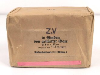 "10 Binden von gestärkter Gaze" datiert 1942, Größe 12 x 18 x 10cm