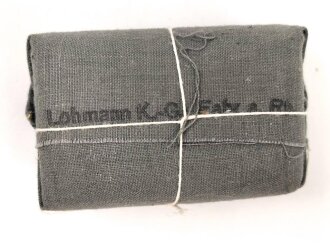 Verbandpäckchen Wehrmacht für den Verbandkasten und die Verbandspäckchentasche der Feldbluse. Kleines Modell datiert 1939