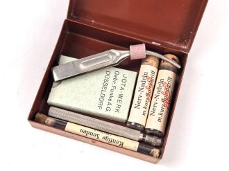 Blechdose Wehrmacht " Nervkanal Instrumente" für Sanitätszwecke. Originallack, 6 x 7 x 1,5cm