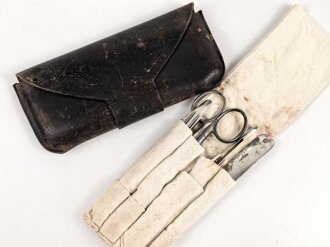 Kleines Arztbesteck Wehrmacht in Ledertasche, das...
