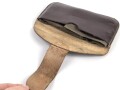 Kleines Arztbesteck Wehrmacht in Tasche aus Ersatzmaterial ( diese vermutlich neuzeitlich gestempelt ), das Thermometer fehlt wie fast immer