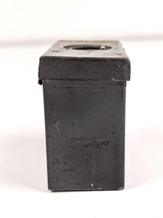 Blechbehälter Wehrmacht für Sanitätskasten " Tartan stiblat. in Tabl zu 10g" Originallack, 4 x 7 x 8cm