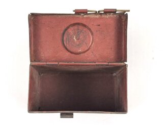 Blechbehälter Wehrmacht für Sanitätskasten " Tartan stiblat. in Tabl zu 10g" Originallack, 4 x 7 x 8cm