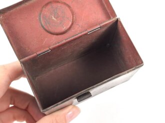 Blechbehälter Wehrmacht für Sanitätskasten " Tartan stiblat. in Tabl zu 10g" Originallack, 4 x 7 x 8cm