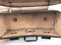 Deutsches Rotes Kreuz , schwarze Koppeltasche in gutem Zustand