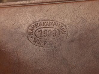 Luftschutz Sanitätstasche für das Koppel. Guter Zustand, datiert 1939