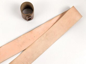 Abschnürbinde in Lederhülle, gehört so unter anderem in die Sanitätstasche der Sanitätsoffiziere