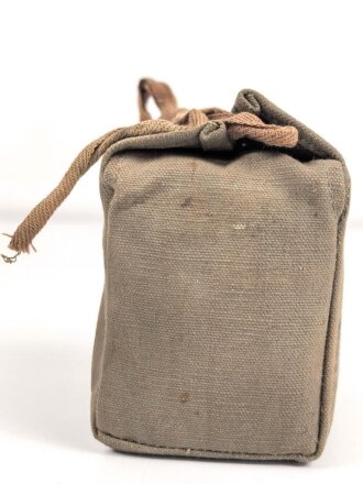 Pack "100 g gewöhnliche Watte" datiert 1944, in Hülle, gehört so in der KFZ Verbandkasten der Wehrmacht