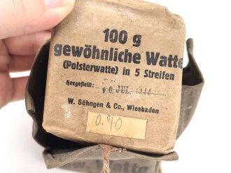 Pack "100 g gewöhnliche Watte" datiert 1944, in Hülle, gehört so in der KFZ Verbandkasten der Wehrmacht