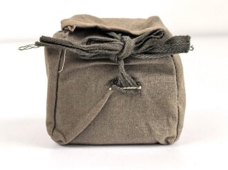 Pack "kombiniertes Preßstück" datiert 1942, in Hülle, gehört so in der KFZ Verbandkasten der Wehrmacht