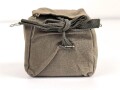 Pack "kombiniertes Preßstück" datiert 1942, in Hülle, gehört so in der KFZ Verbandkasten der Wehrmacht