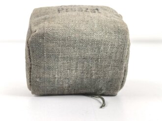Pack "kombiniertes Preßstück" datiert 1944, in Hülle, gehört so in der KFZ Verbandkasten der Wehrmacht
