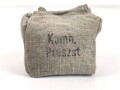 Pack "kombiniertes Preßstück" datiert 1944, in Hülle, gehört so in der KFZ Verbandkasten der Wehrmacht