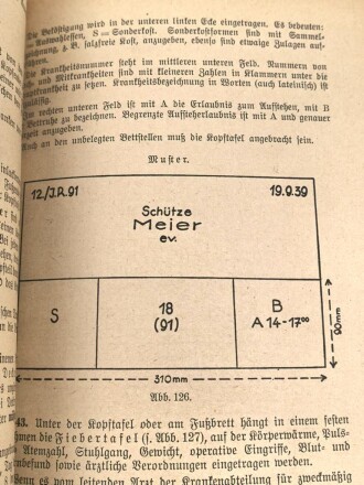 H.Dv. 59 "Unterrichtsbuch für Sanitäts-Unteroffiziere und Mannschaften" datiert 1940, 432 Seiten, DIN A5, gebraucht
